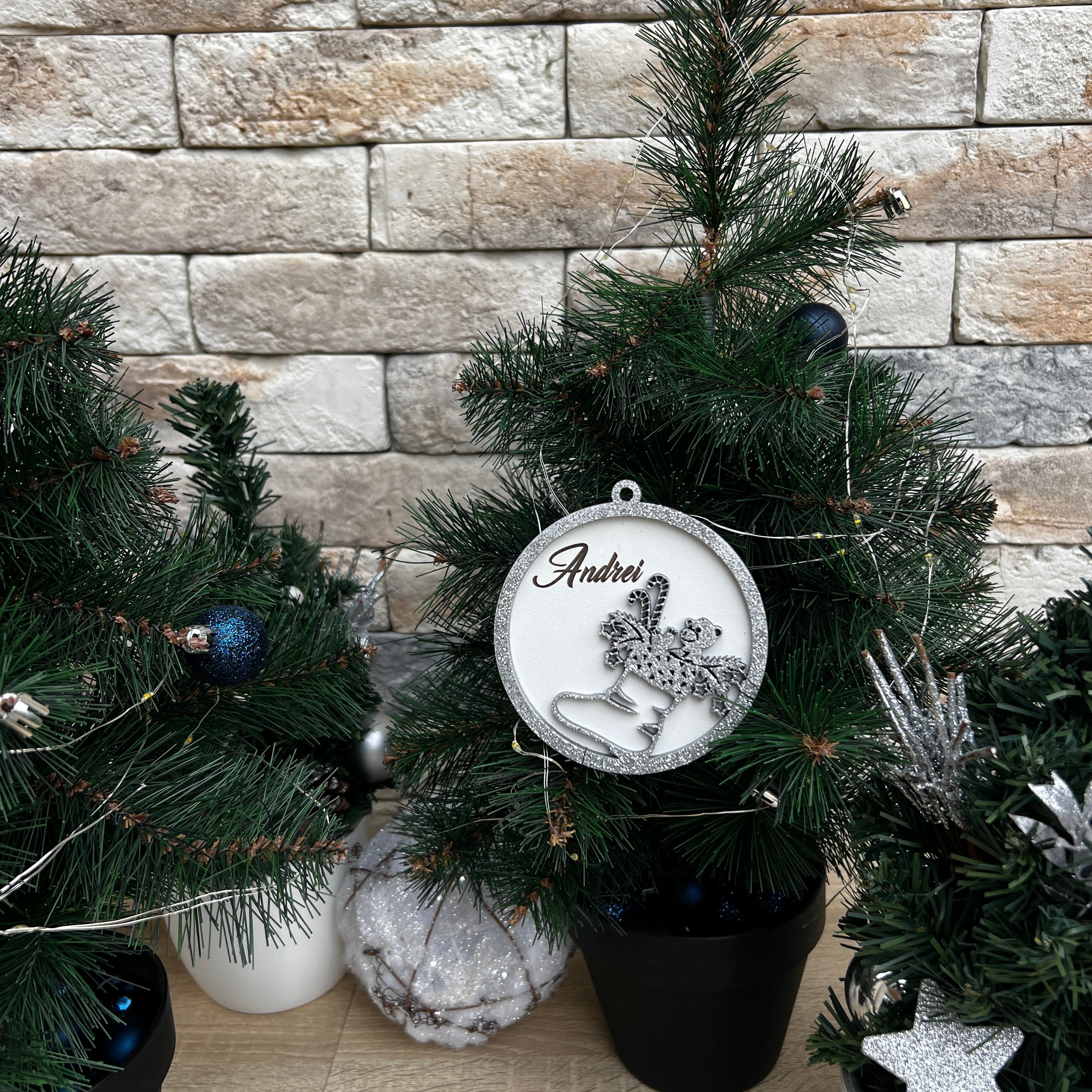 Glob personalizat cu ghetuță