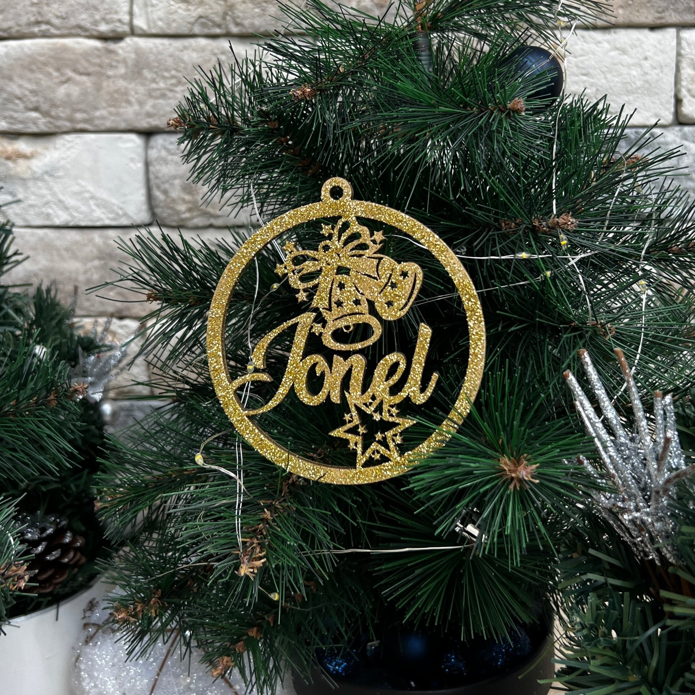 Glob personalizat cu clopoței și stea